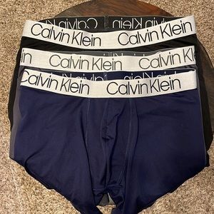 New without tags Black Gray Navy Calvin Klein Boxer Briefs NP22140 3-Pack